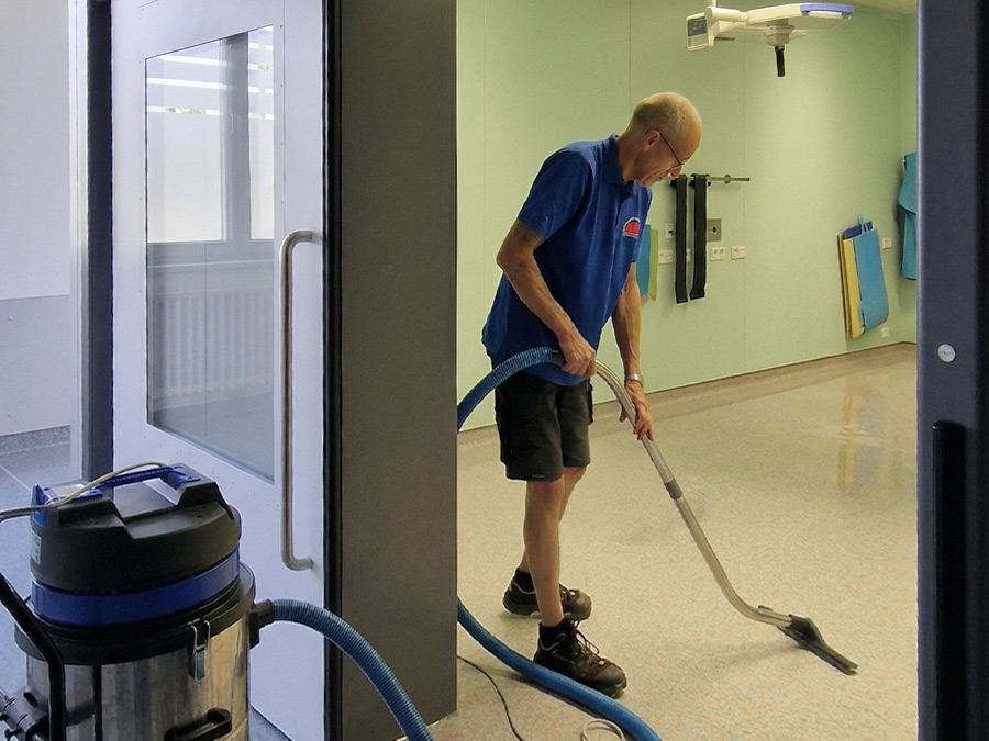 Grund- und Unterhaltsreinigung in Erfurt und Thüringen - Universal-Gebäudedienste Thomas Greth