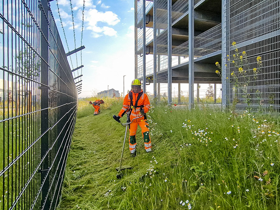 Landschaftspflege und Grünanlagenpflege in Erfurt und Thüringen - Universal-Gebäudedienste Thomas Greth